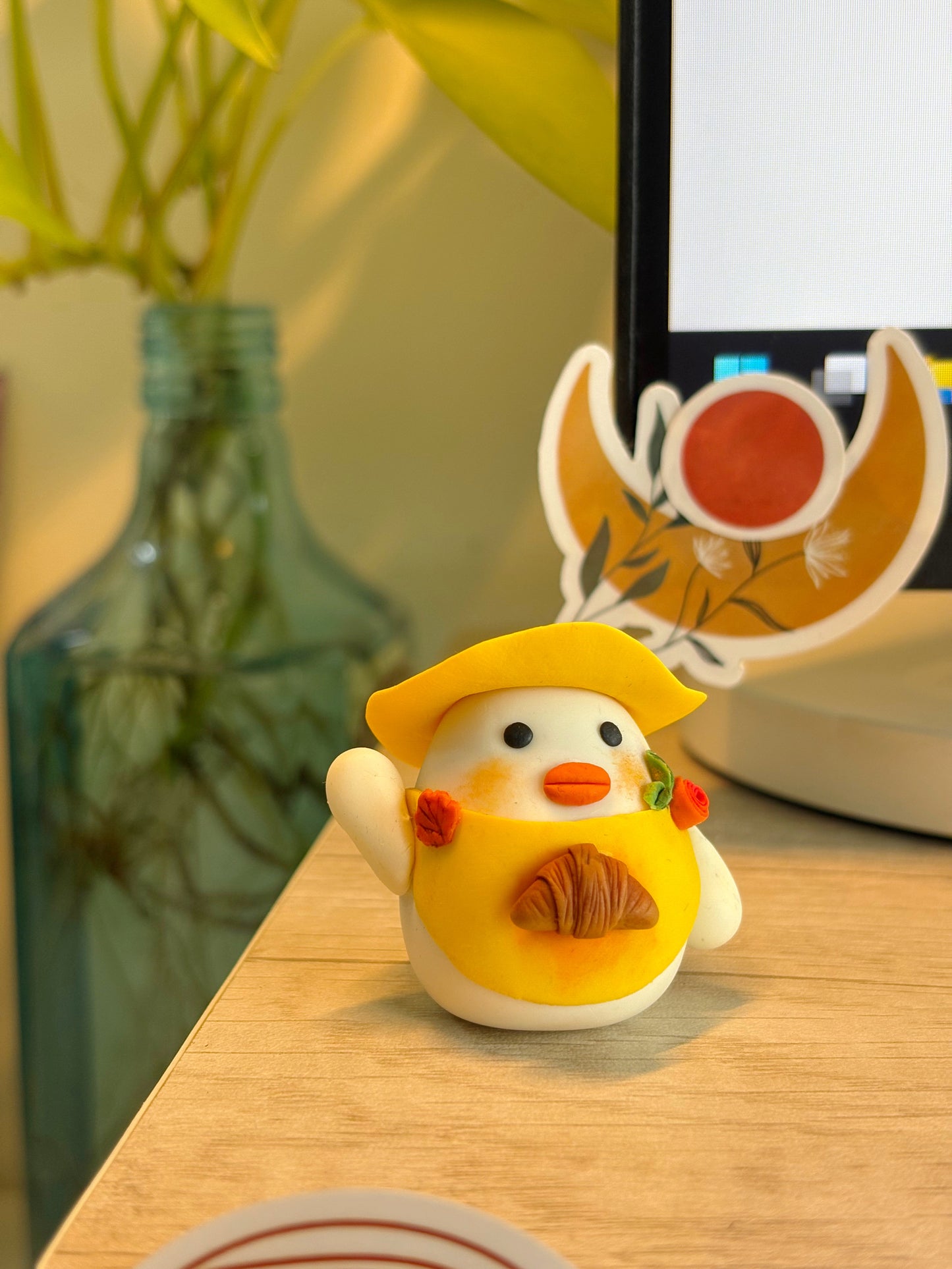 Minnie the Baker: Desk Friend