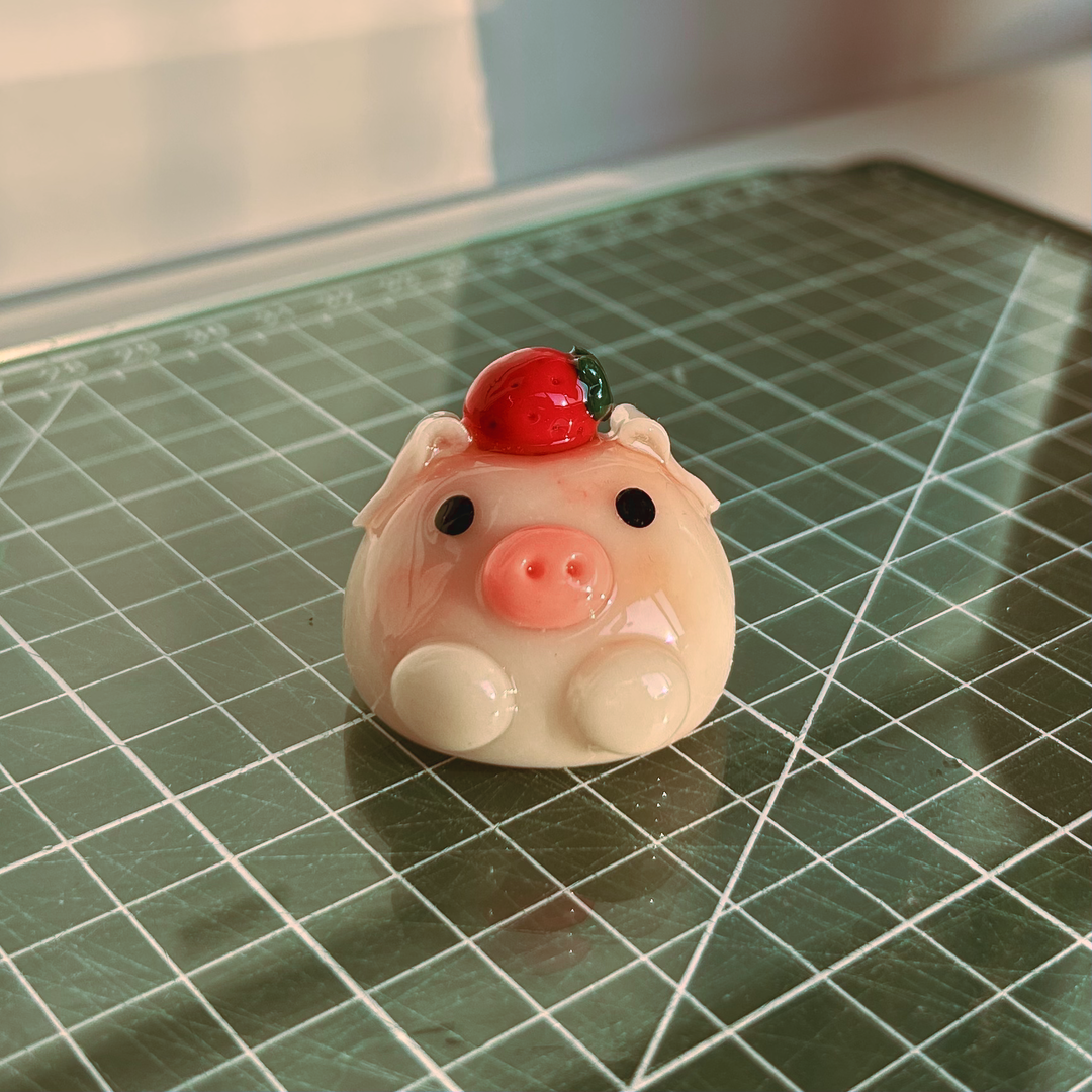 Strawbibi Snuggle Snout: Desk Friend