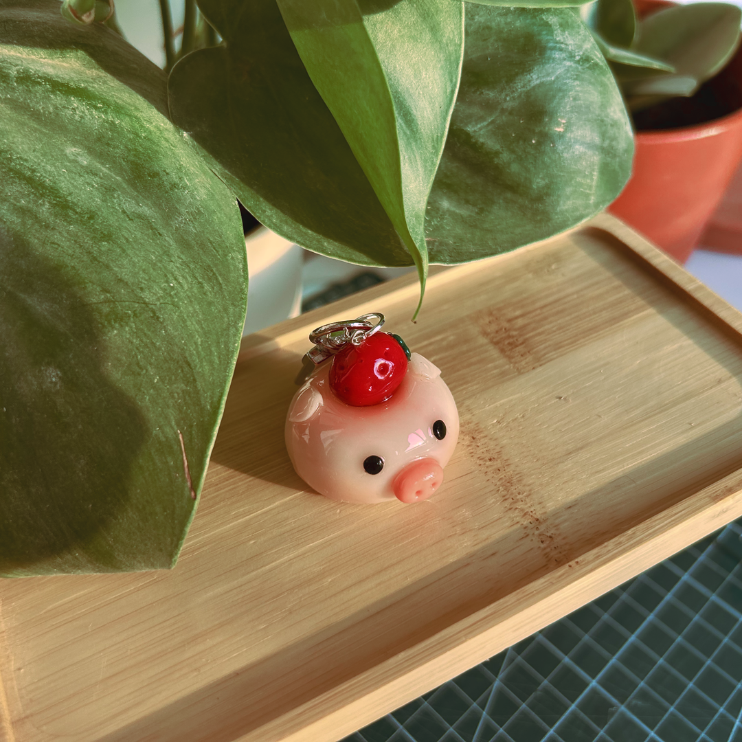 Strawbibi Snuggle Snout: Keychain
