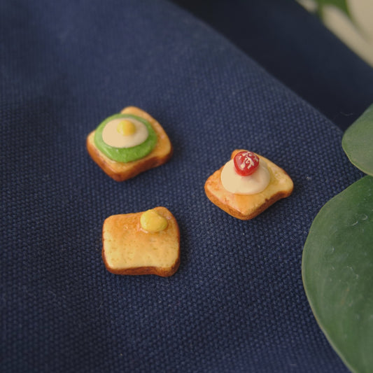 Toast Pin